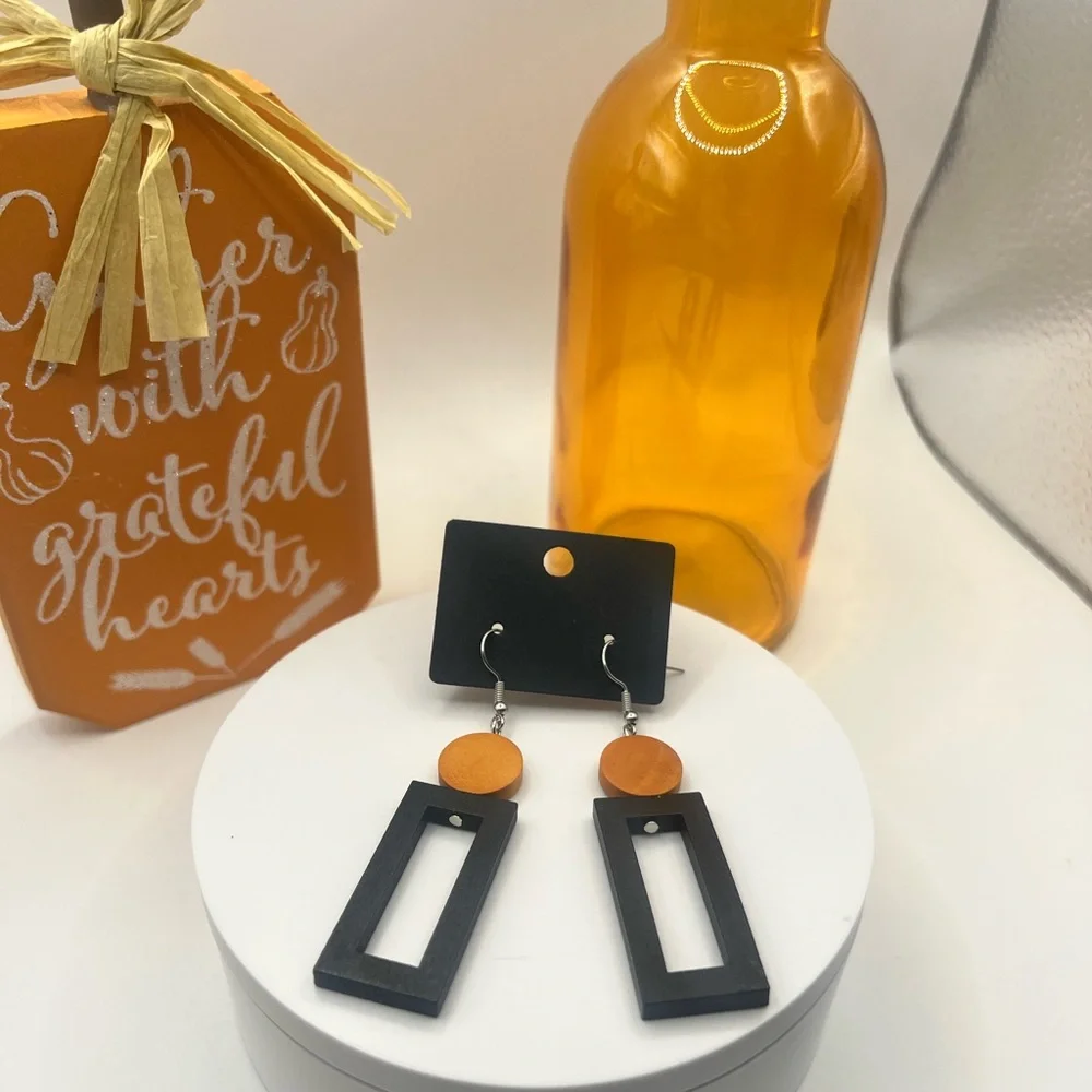 Wooden Dangle Earrings NEW‎